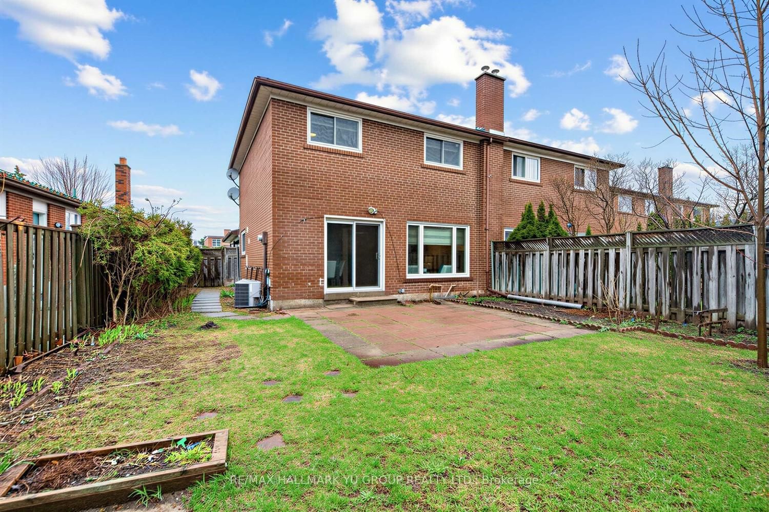 Semi-Detached House for sale at 9 Clydesdale Drive, Toronto, Ontario, M2J 3N1 - Pleasant View - MLS: C13000560