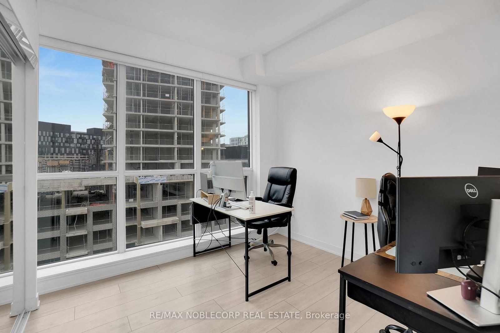 31 Tippett Road, Unit 923 - Photo 25