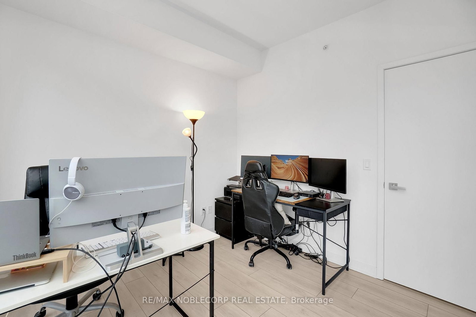 31 Tippett Road, Unit 923 - Photo 26