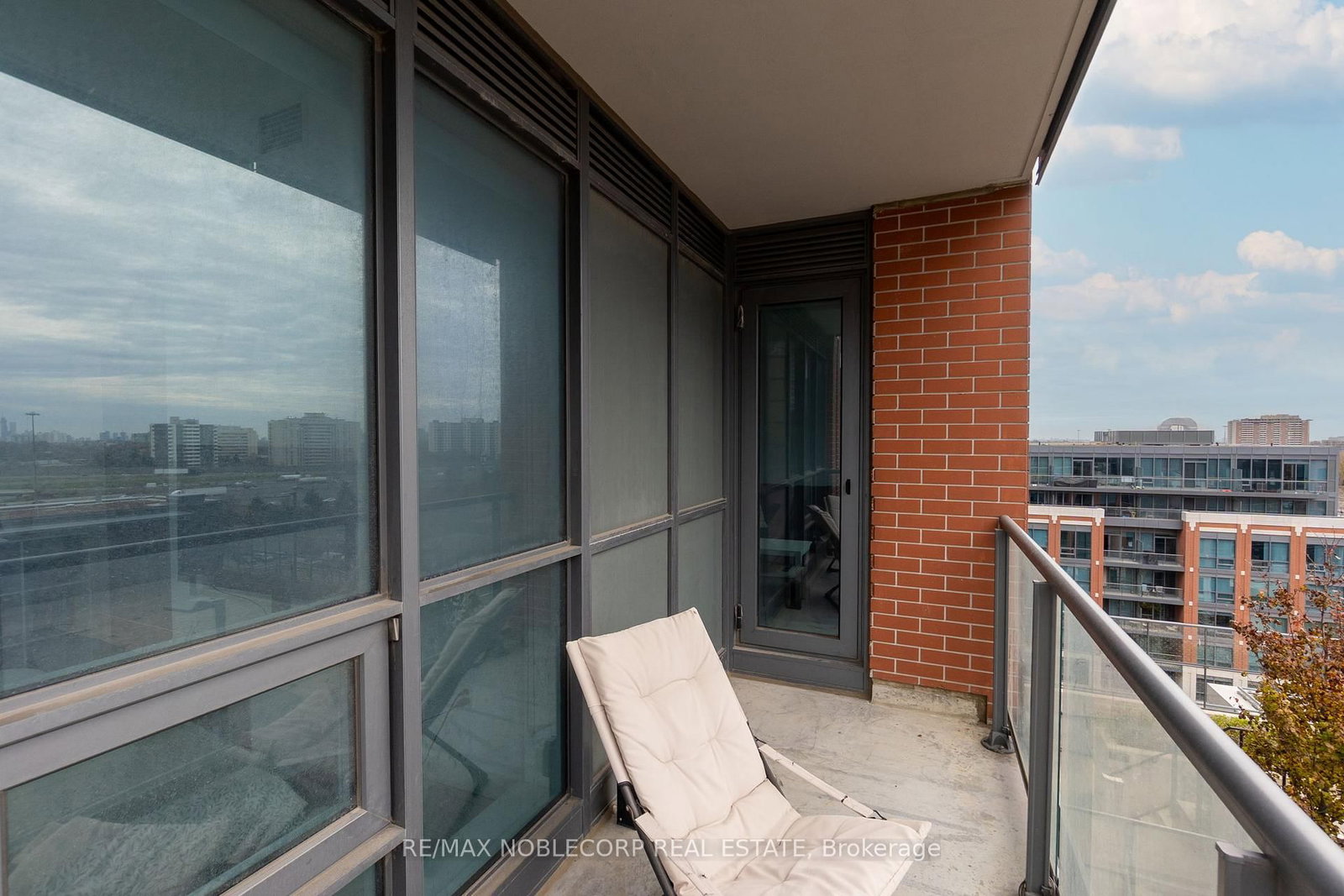 31 Tippett Road, Unit 923 - Photo 30