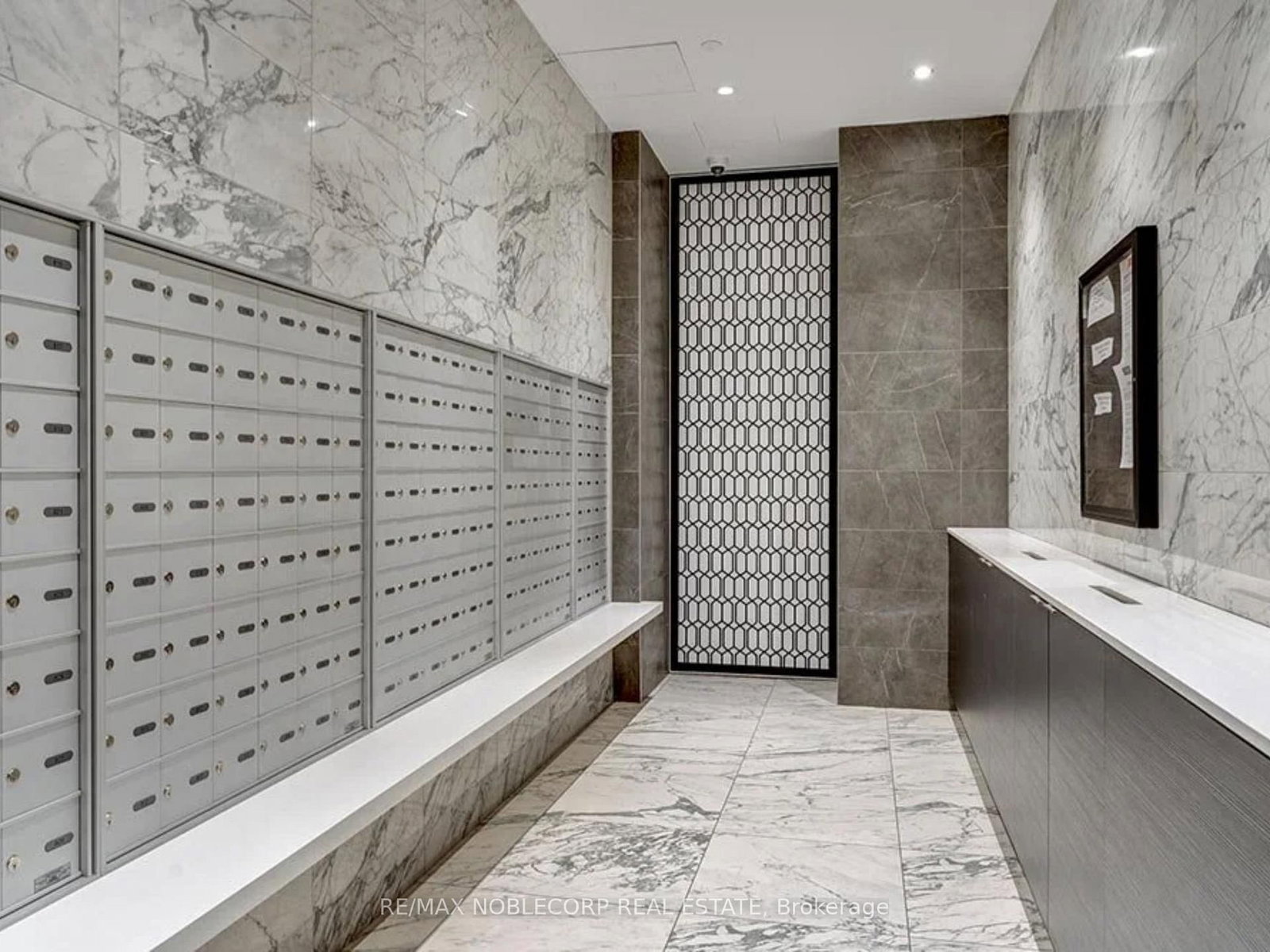 31 Tippett Road, Unit 923 - Photo 38