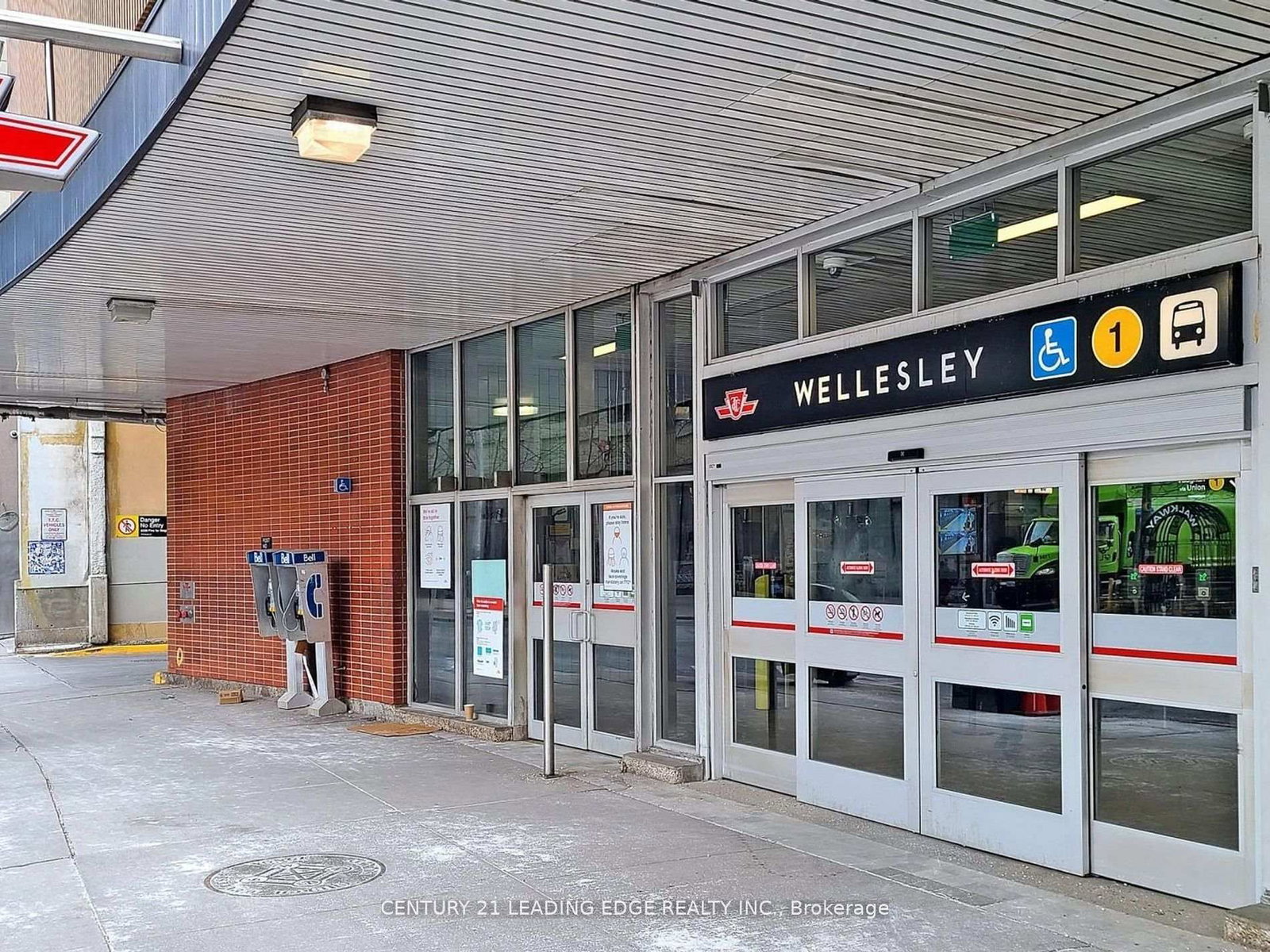 555 YONGE Street, Unit 602 - Photo 23