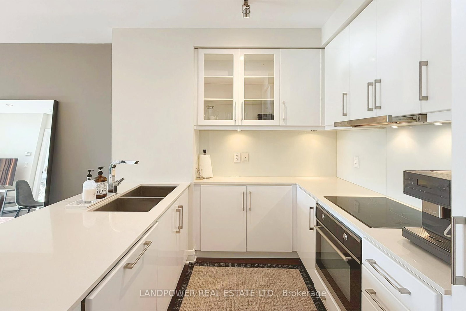 21 Clairtrell Road, Unit 314 - Photo 6