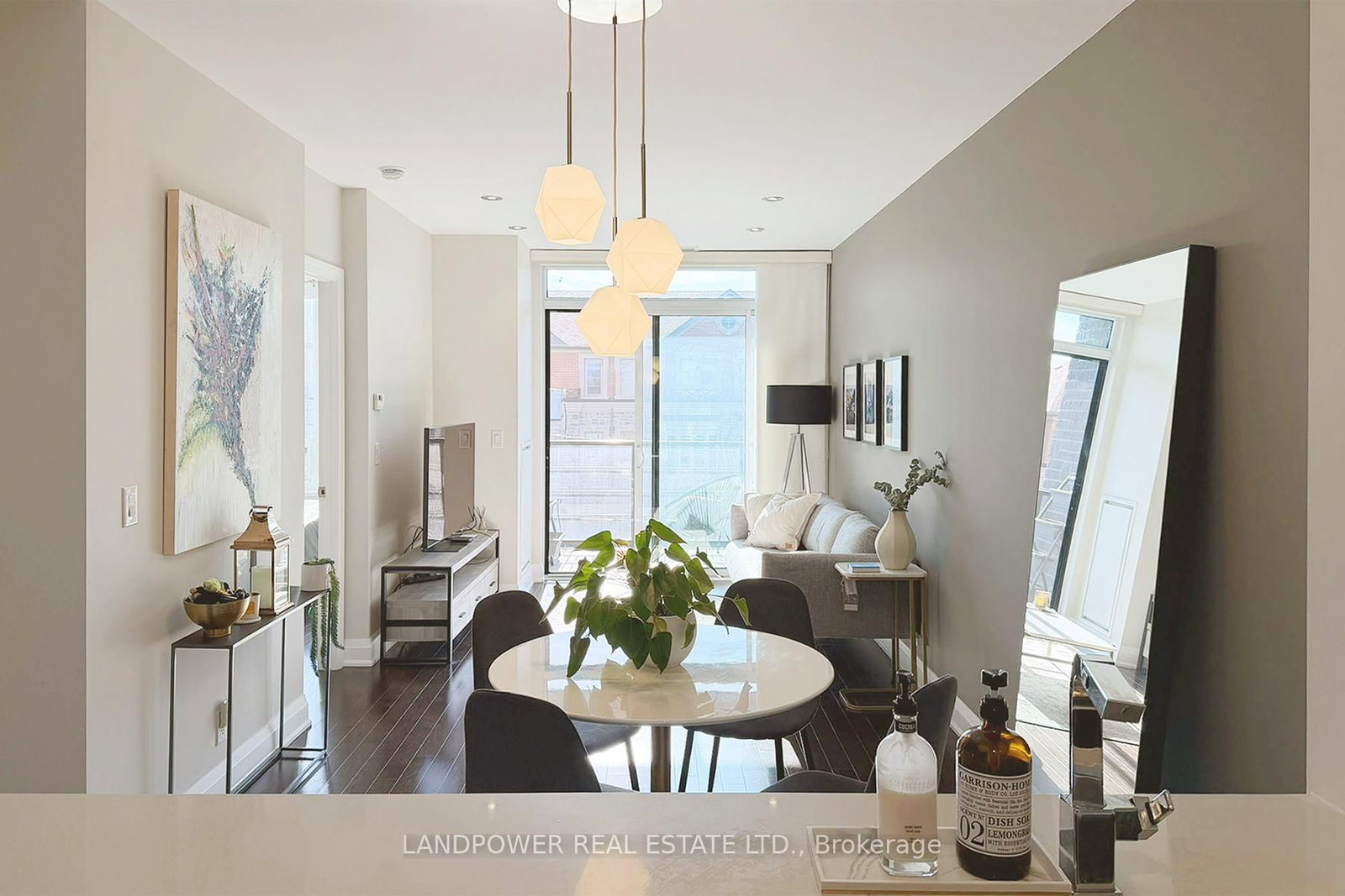 21 Clairtrell Road, Unit 314 - Photo 7