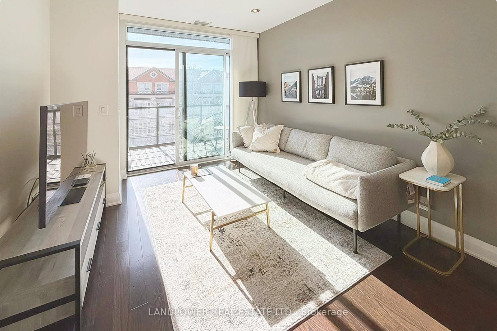 21 Clairtrell Road, Unit 314 - Photo 8