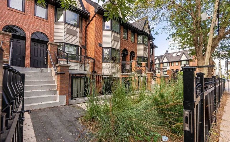 home for lease on 578A Wellington Street