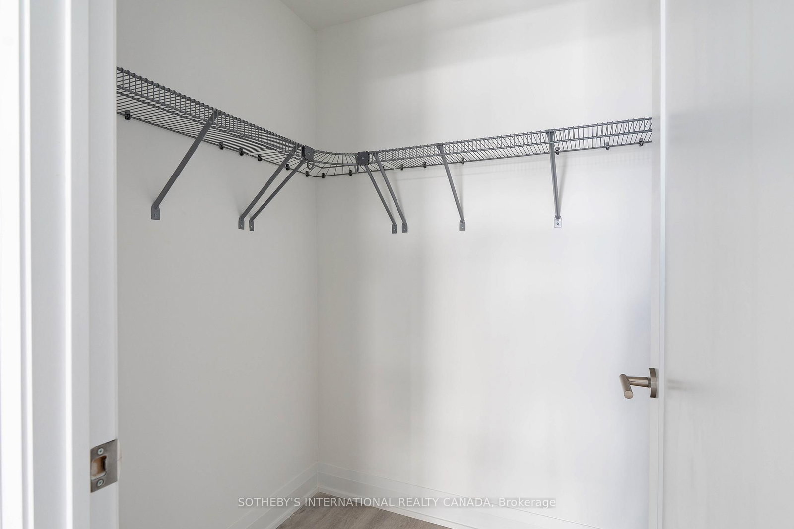 65 Broadway Avenue, Unit 3402 - Photo 14