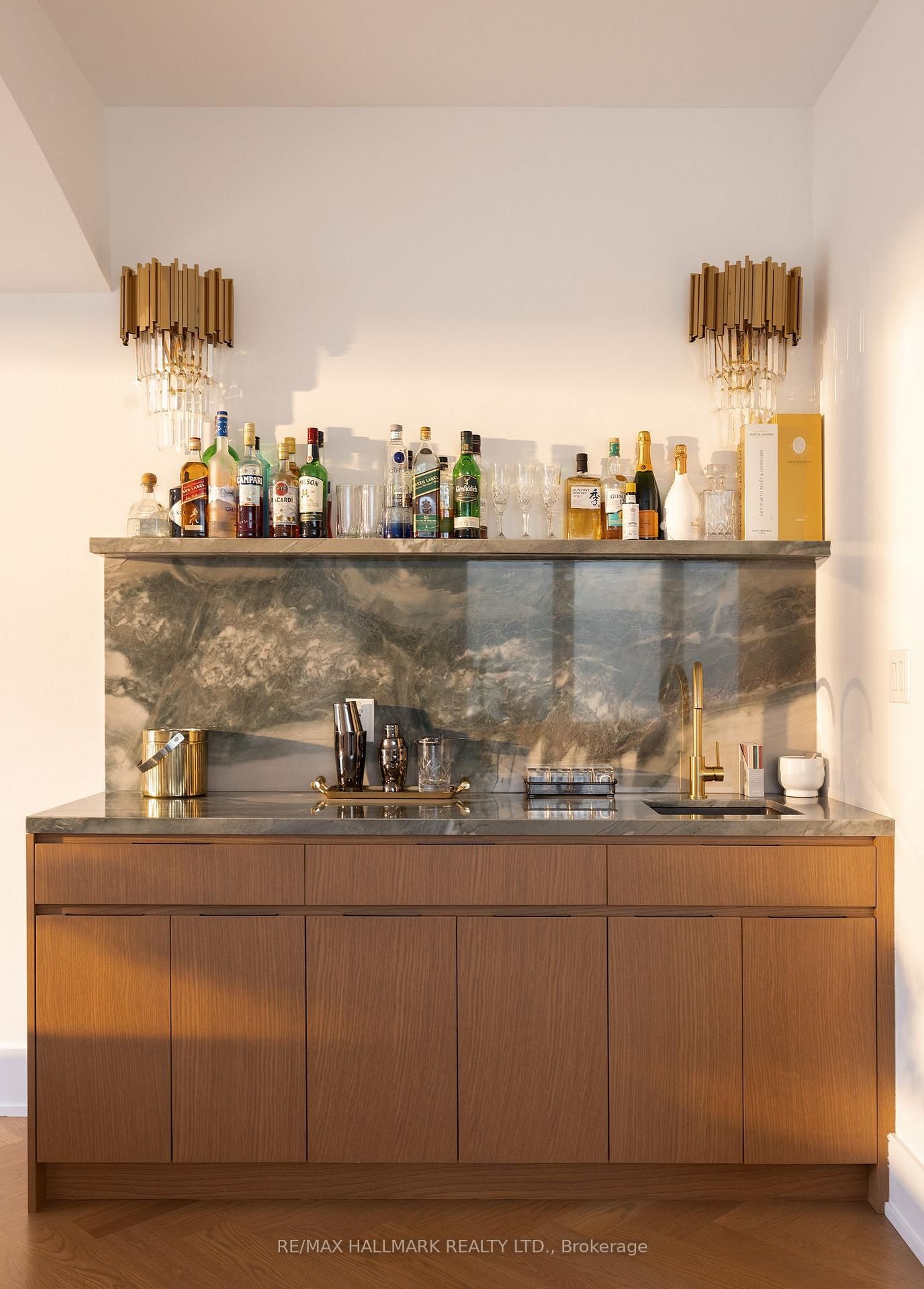 Detached House for sale at 18 Foxley Street, Toronto, Ontario, M6J 1R1 - Trinity-Bellwoods - MLS: C13000942