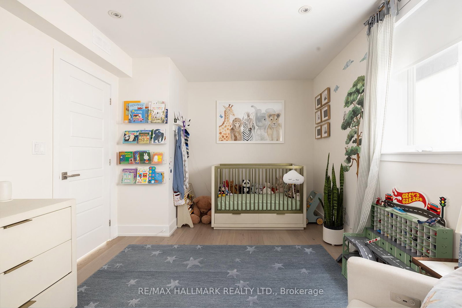 Detached House for sale at 18 Foxley Street, Toronto, Ontario, M6J 1R1 - Trinity-Bellwoods - MLS: C13000942