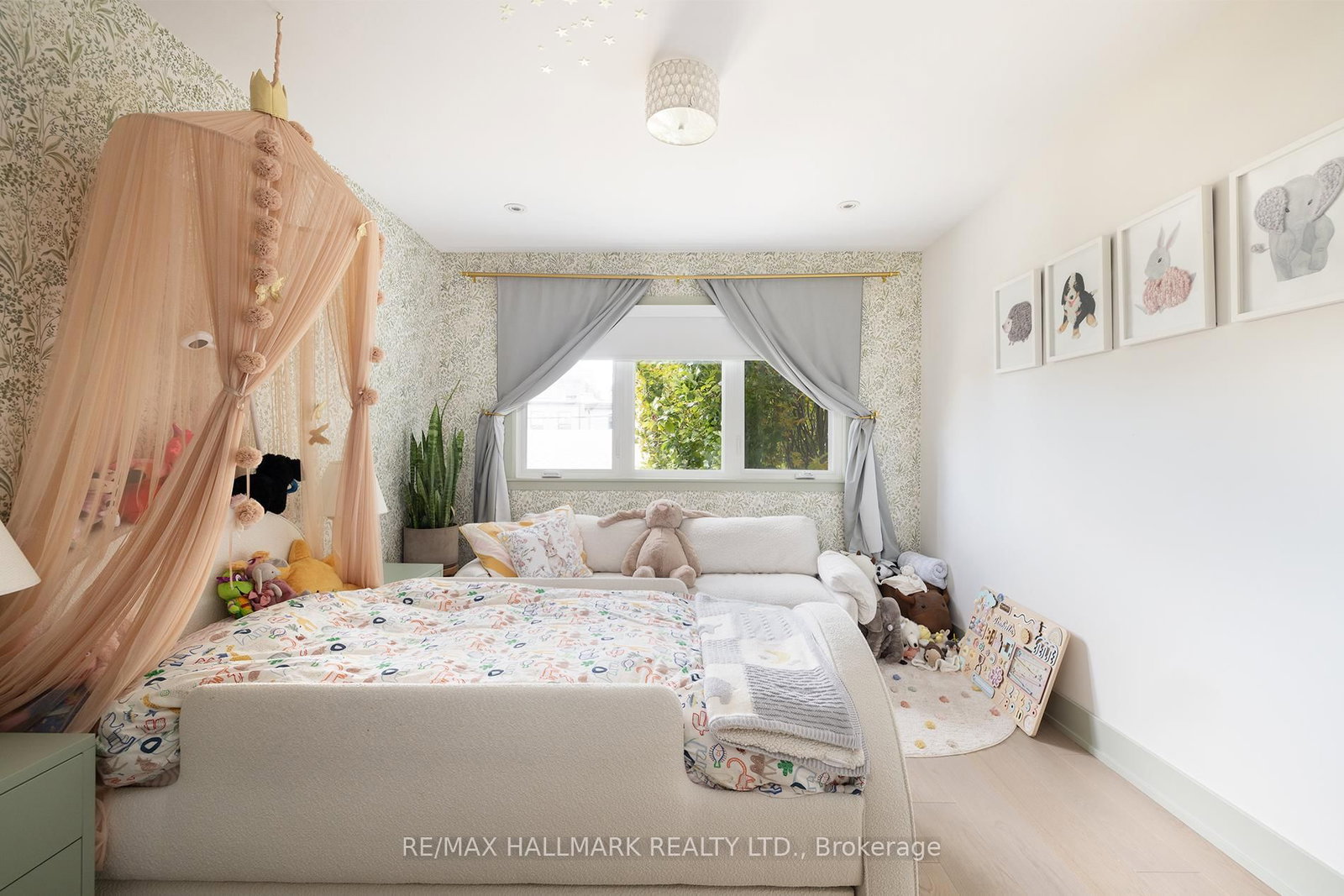 Detached House for sale at 18 Foxley Street, Toronto, Ontario, M6J 1R1 - Trinity-Bellwoods - MLS: C13000942