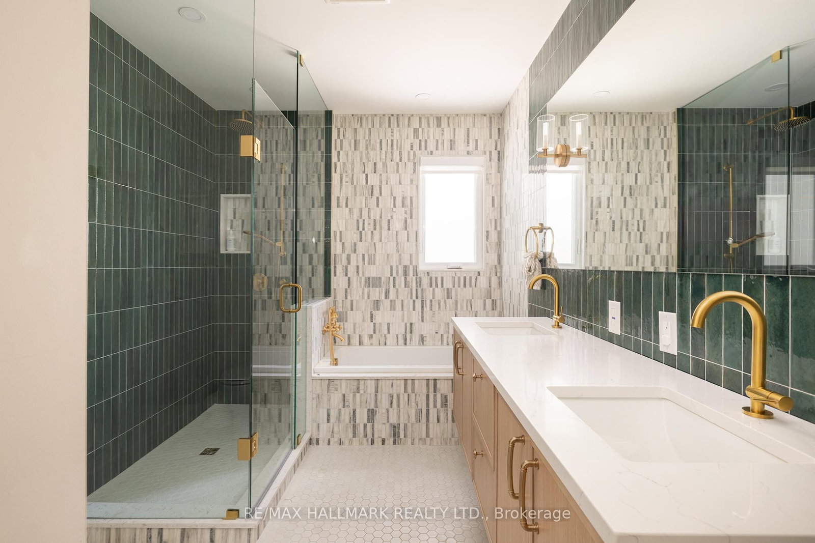 Detached House for sale at 18 Foxley Street, Toronto, Ontario, M6J 1R1 - Trinity-Bellwoods - MLS: C13000942