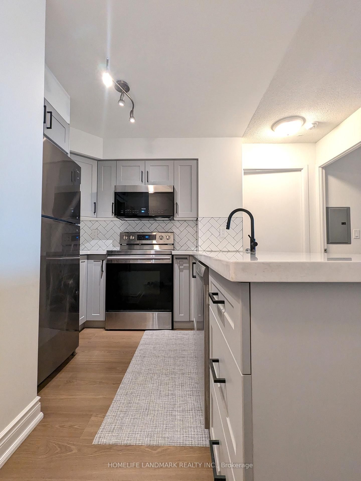 219 Fort York Boulevard, Unit 1801 - Photo 3