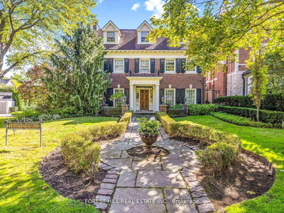 11 Dewbourne Ave | Toronto | Image