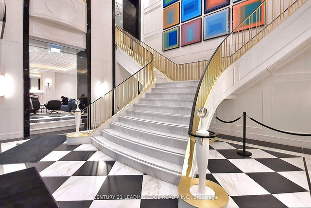 1217 - 955 Bay Street