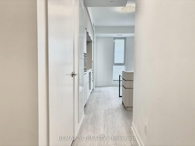 908 - 185 Alberta Avenue