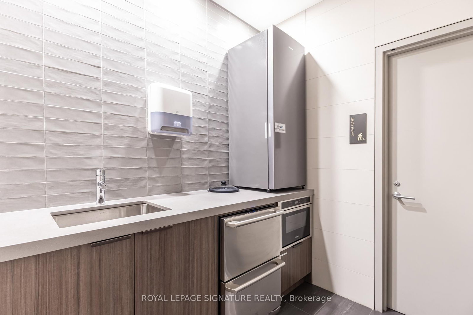 130 Queens Quay E, Unit 1300 - Photo 36