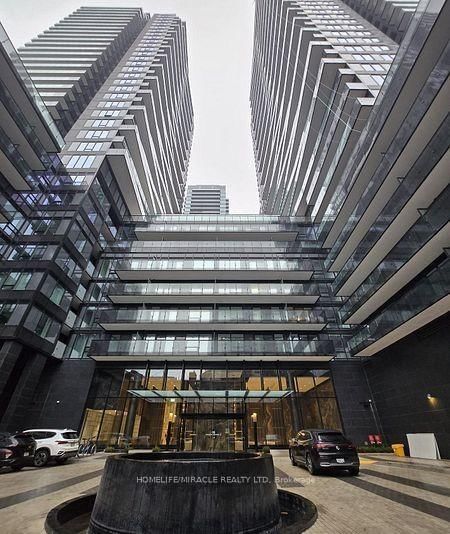 2410 - 117 Broadway Avenue