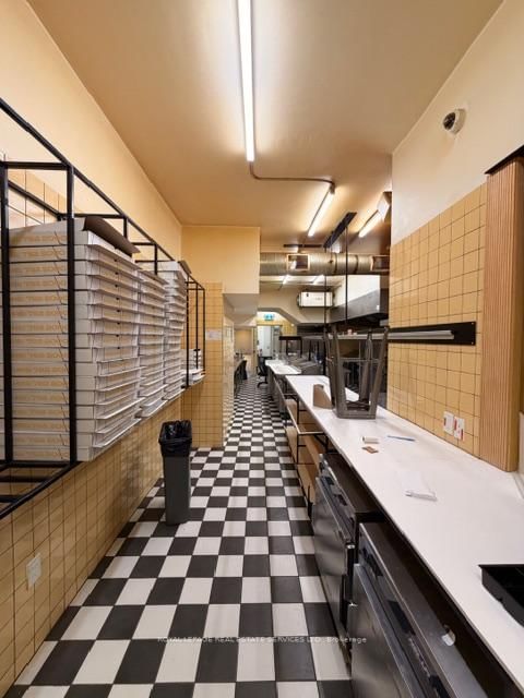 995 Bloor Street W - Photo 11