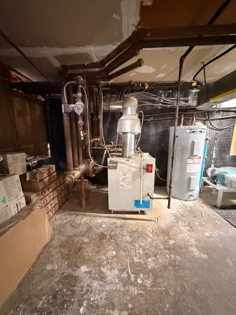 995 Bloor Street W - Photo 24