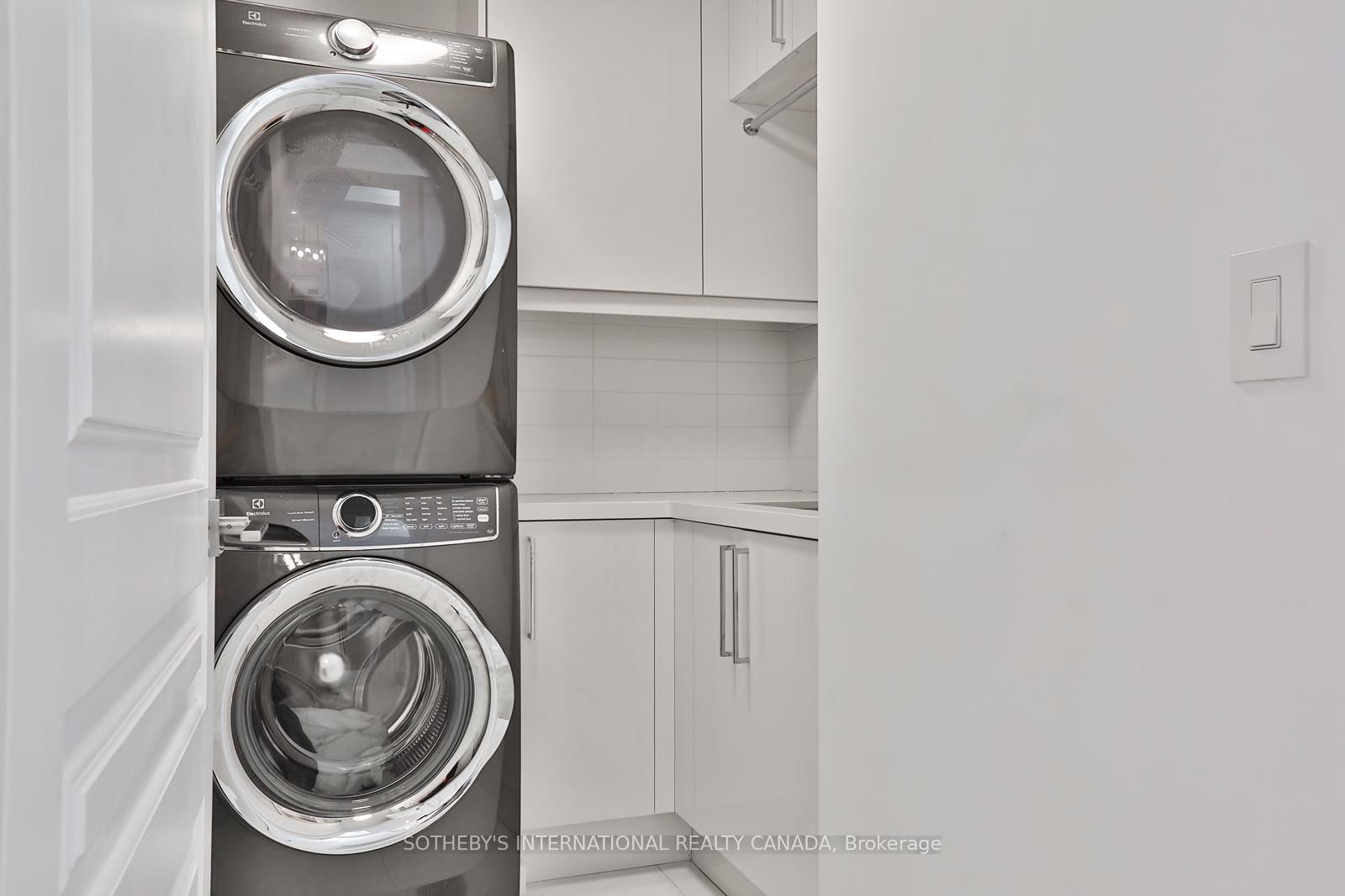 1 Forest Hill Road, Unit 401 - Photo 8