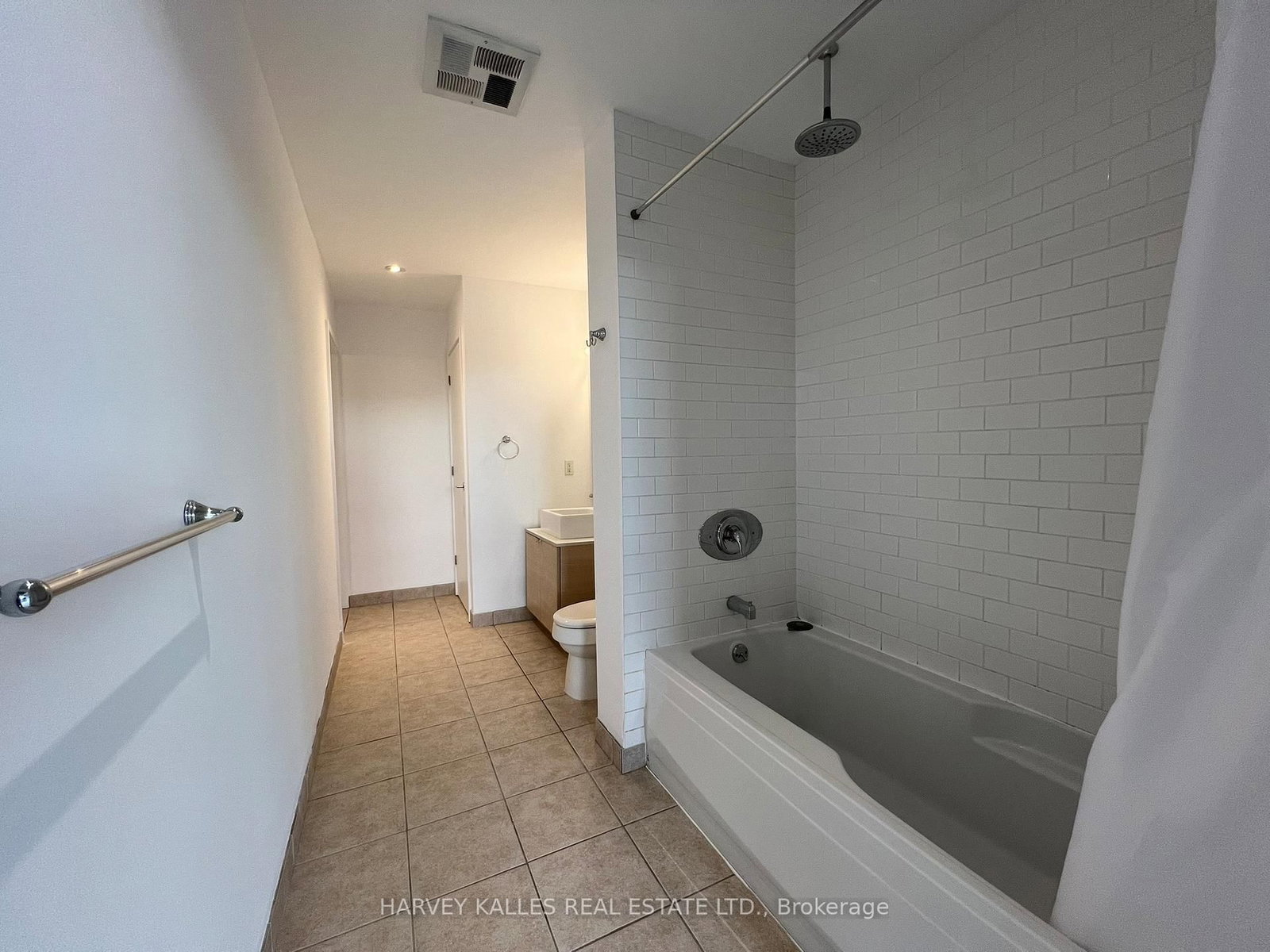 60 Bathurst Street, Unit 601 - Photo 14