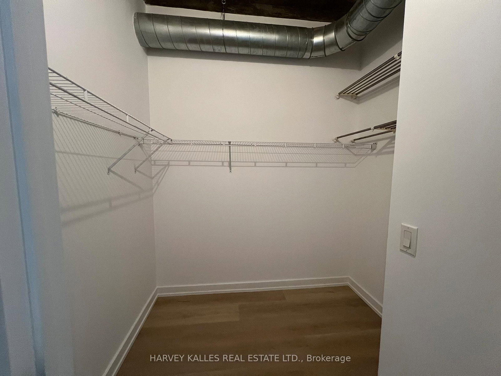 60 Bathurst Street, Unit 601 - Photo 16