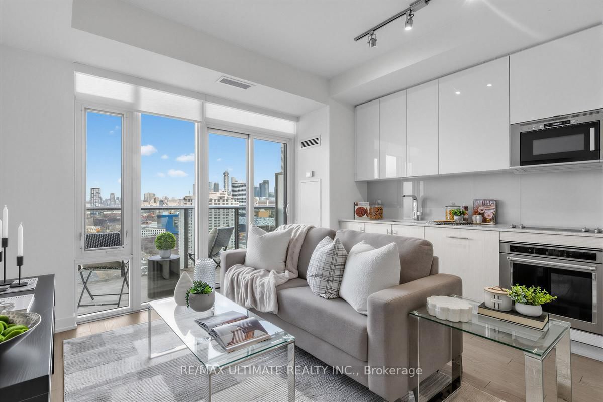 Condo for sale at 2508-330 Richmond Street, Toronto, Ontario, M5V 1X2 - Waterfront Communities C1 - MLS: C13001488