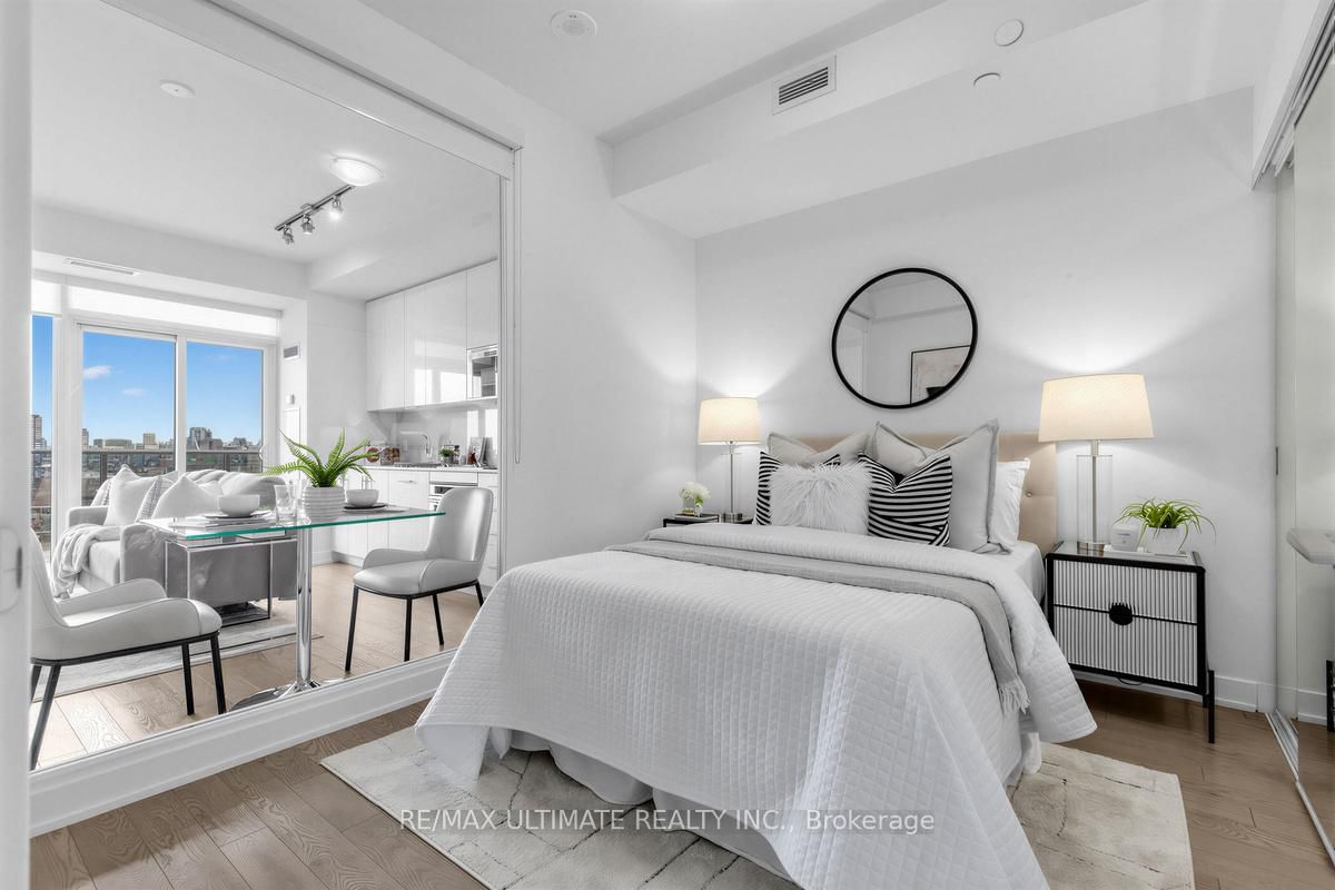 Condo for sale at 2508-330 Richmond Street, Toronto, Ontario, M5V 1X2 - Waterfront Communities C1 - MLS: C13001488