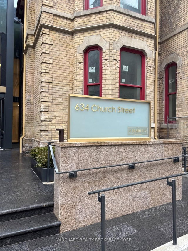 3510 - 634 Church Street