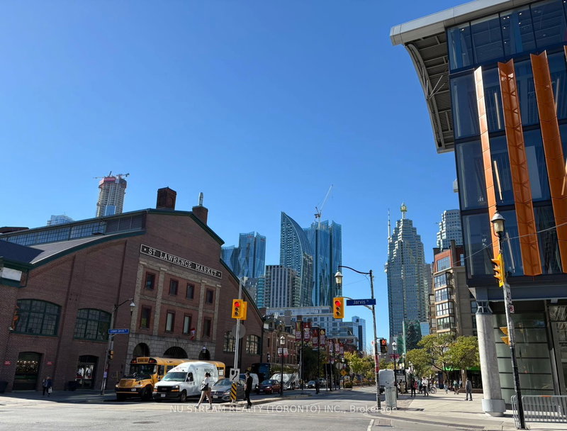 302 - 100 Front St E, Toronto, M5A 1E1 | Image 3