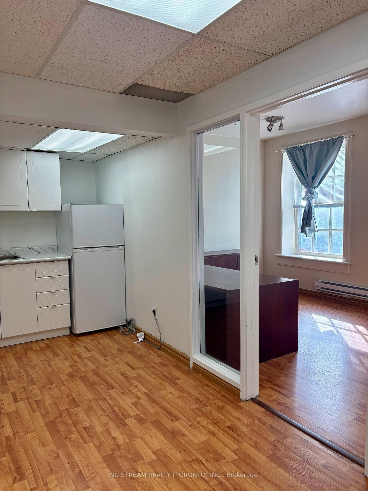 100 Front Street E, Unit 302 - Photo 6