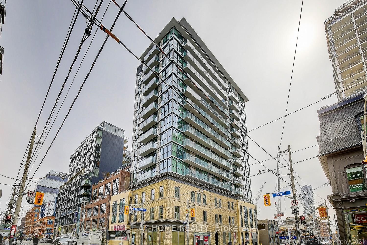 39 Sherbourne Street, Unit 207