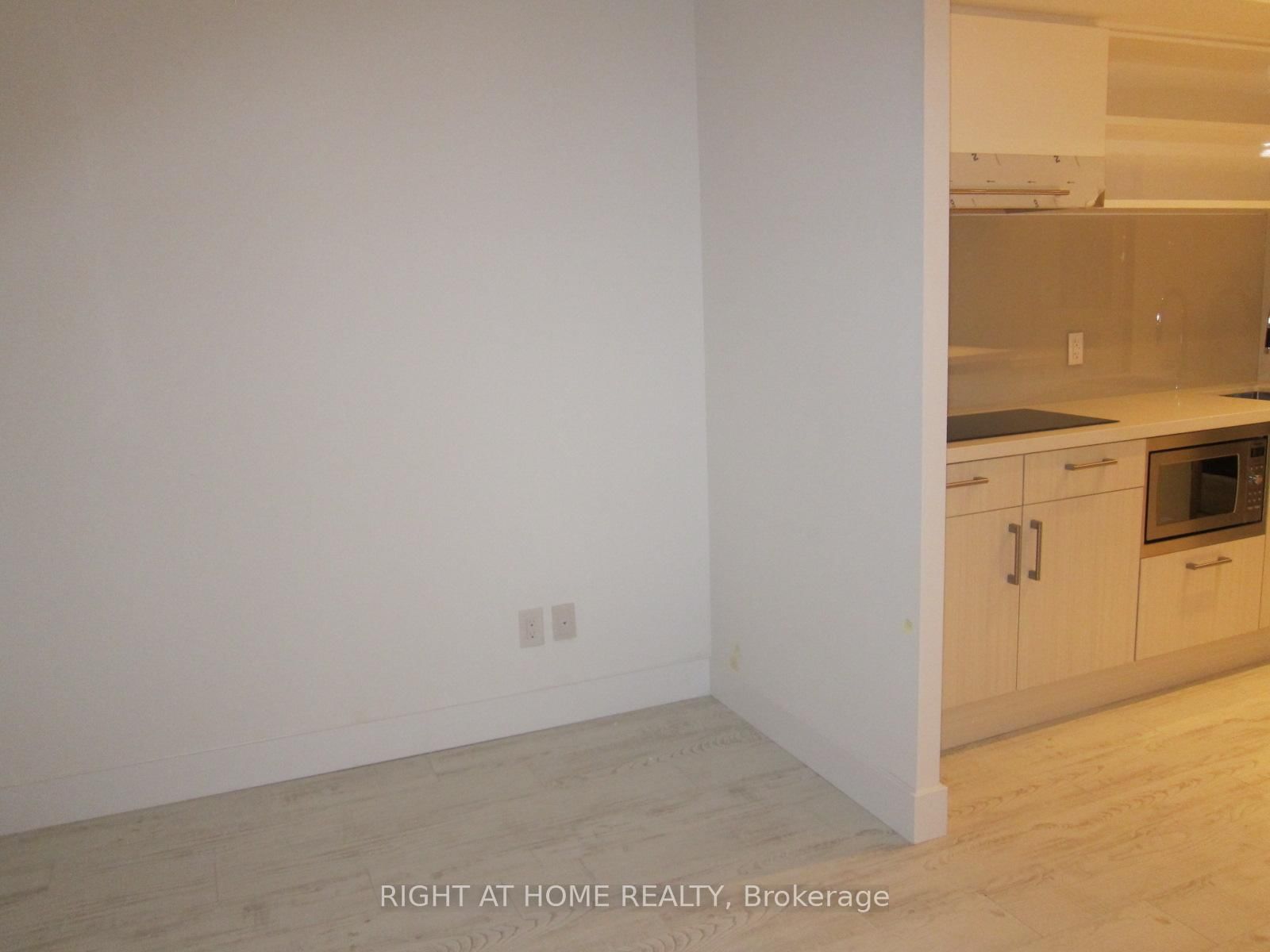 39 Sherbourne Street, Unit 207 - Photo 8