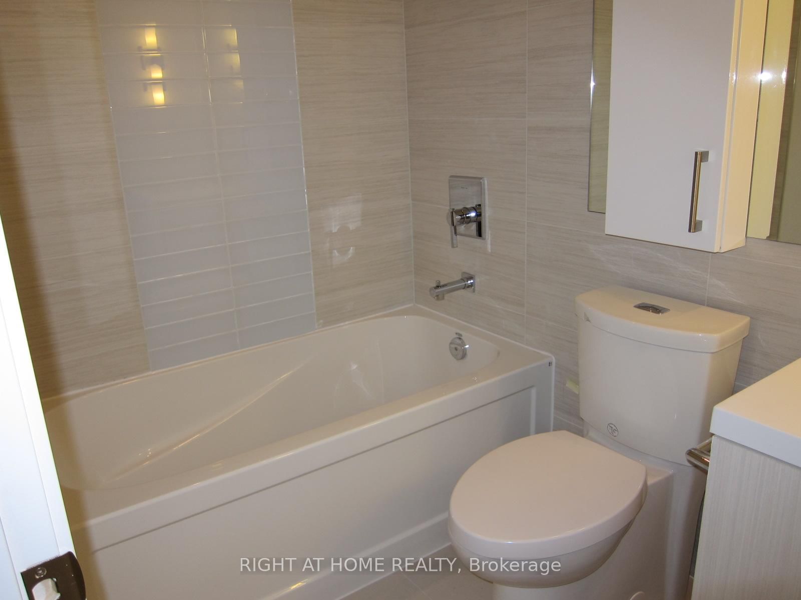 39 Sherbourne Street, Unit 207 - Photo 9