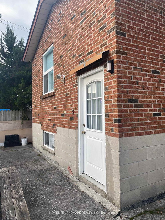 Bsmt - 169 Westmount Avenue