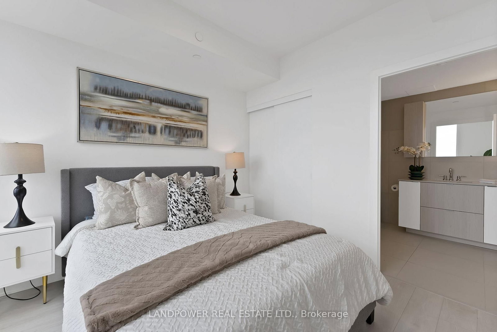 Condo for sale at 2809-35 Mercer Street, Toronto, Ontario, M5V 1H2 - Waterfront Communities C1 - MLS: C13001924