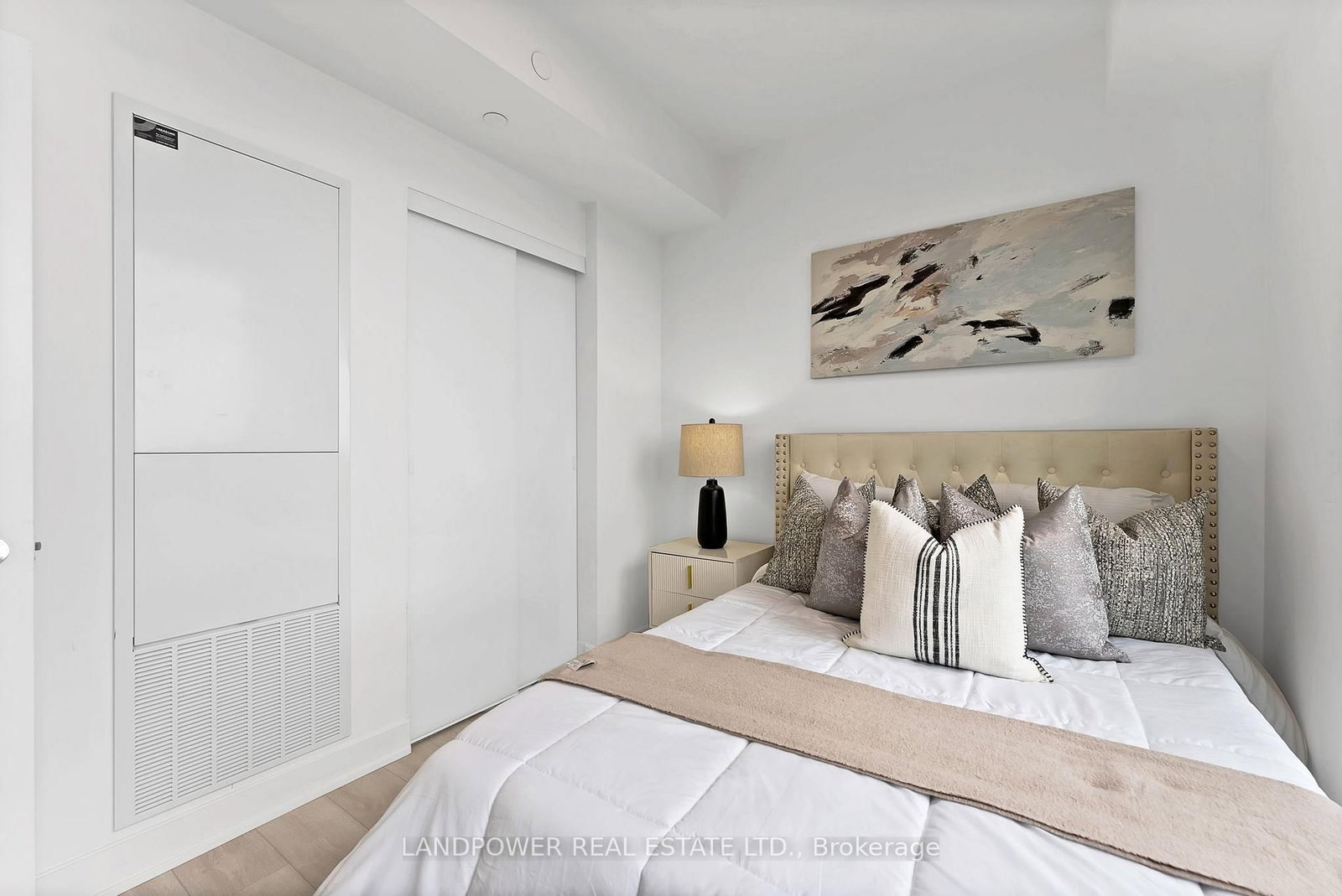 Condo for sale at 2809-35 Mercer Street, Toronto, Ontario, M5V 1H2 - Waterfront Communities C1 - MLS: C13001924