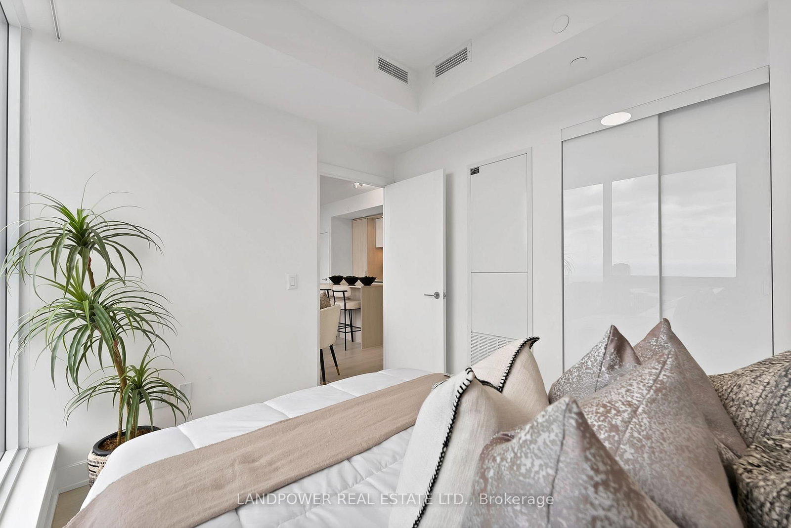 Condo for sale at 2809-35 Mercer Street, Toronto, Ontario, M5V 1H2 - Waterfront Communities C1 - MLS: C13001924