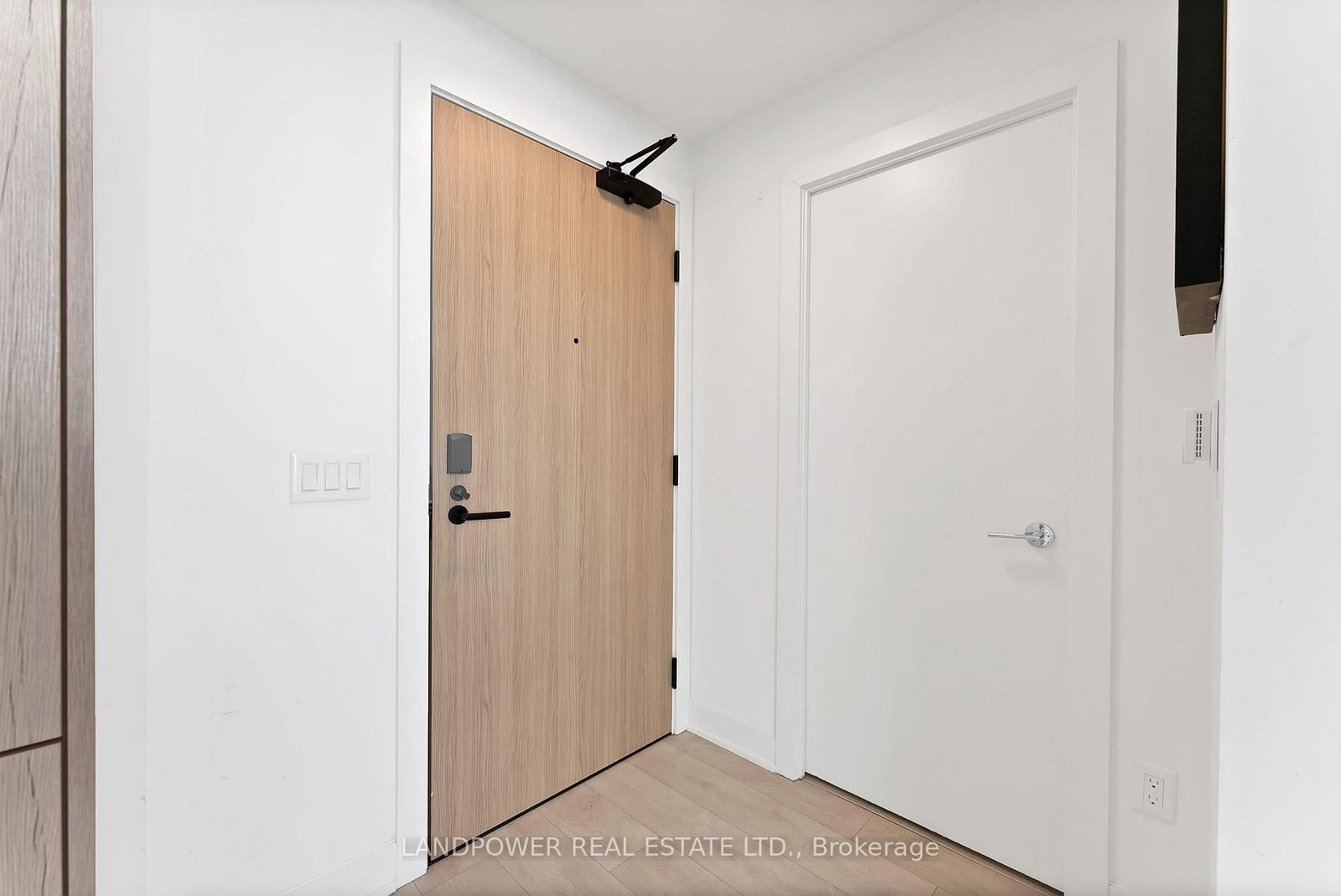 Condo for sale at 2809-35 Mercer Street, Toronto, Ontario, M5V 1H2 - Waterfront Communities C1 - MLS: C13001924