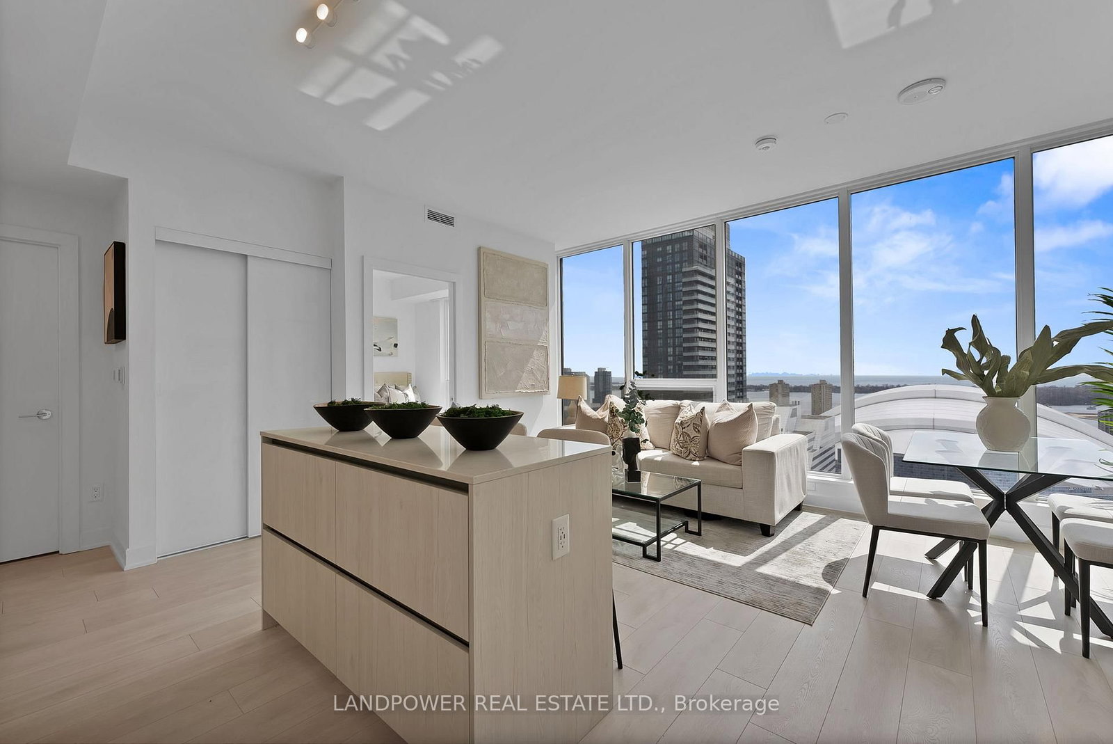 Condo for sale at 2809-35 Mercer Street, Toronto, Ontario, M5V 1H2 - Waterfront Communities C1 - MLS: C13001924