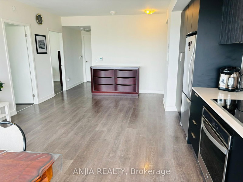 1807 - 6 Sonic Way, Toronto, M3C 0P1 | Image 3