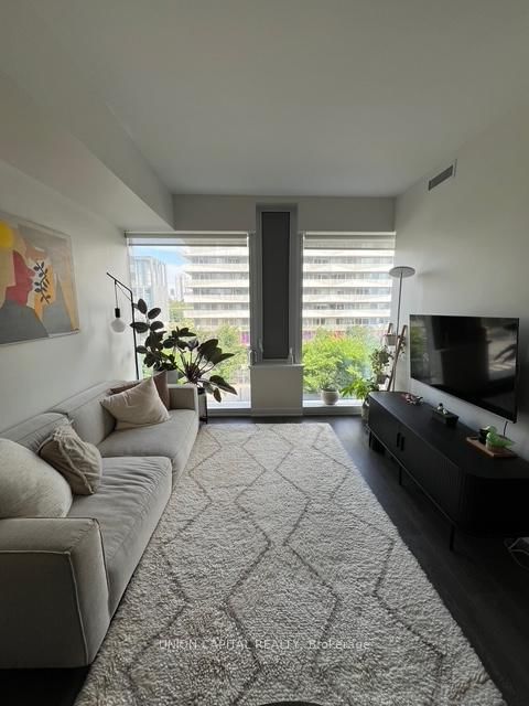 35 Rolling Mills Road, Unit N472