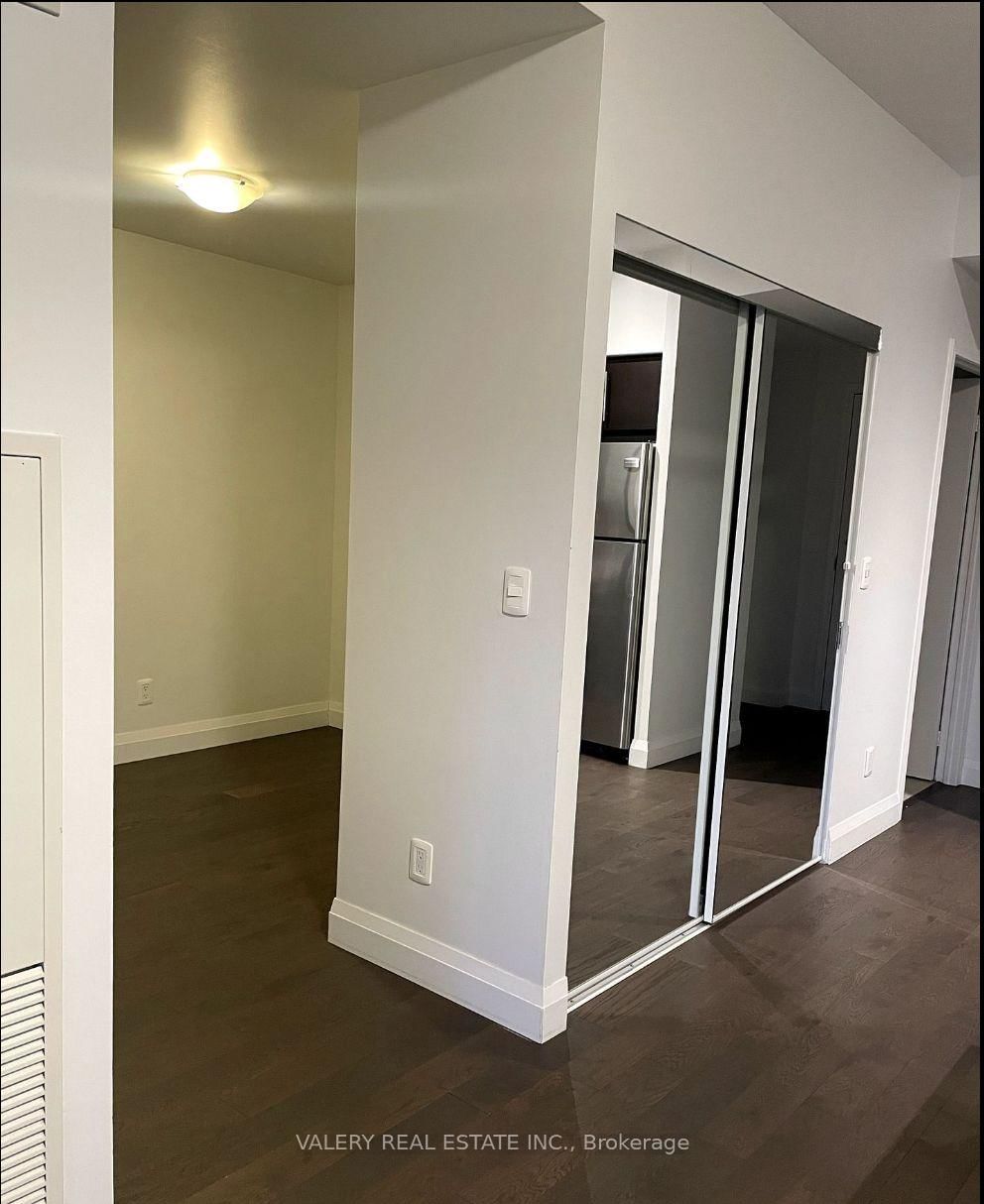 2885 Bayview Avenue, Unit 319 - Photo 10