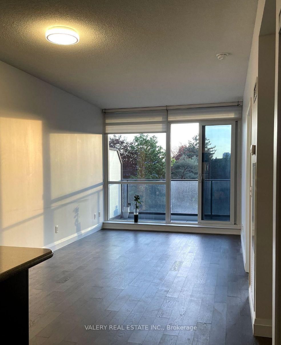 2885 Bayview Avenue, Unit 319 - Photo 9