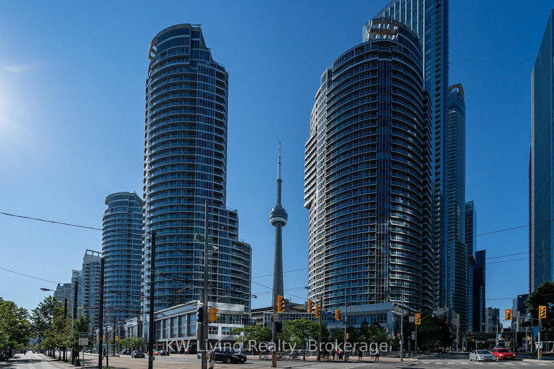 208 Queens Quay W #2111, Toronto, Ontario