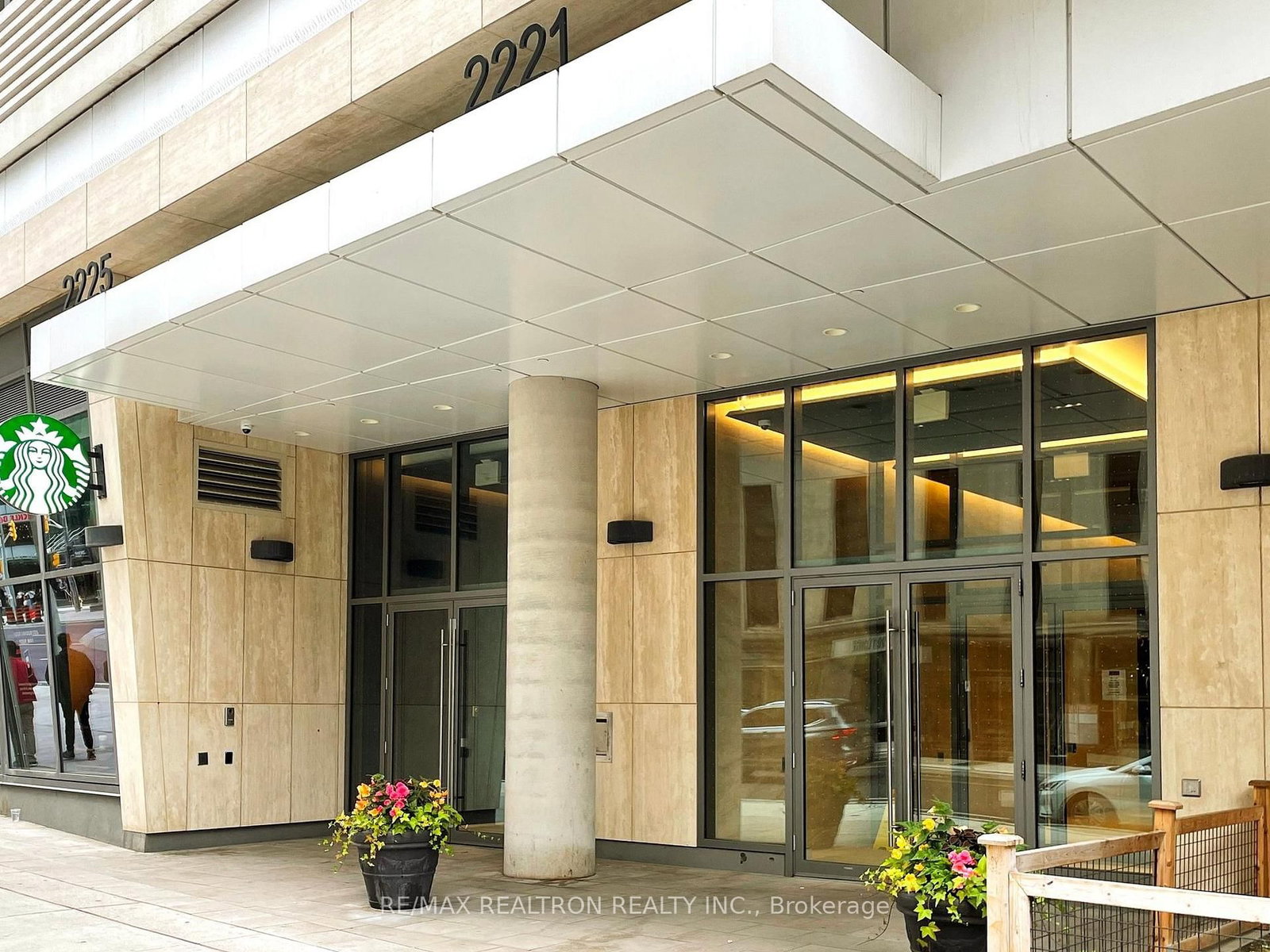 Condo for sale at 213-2221 Yonge Street, Toronto, Ontario, M4S 0B8 - Mount Pleasant West - MLS: C13002422