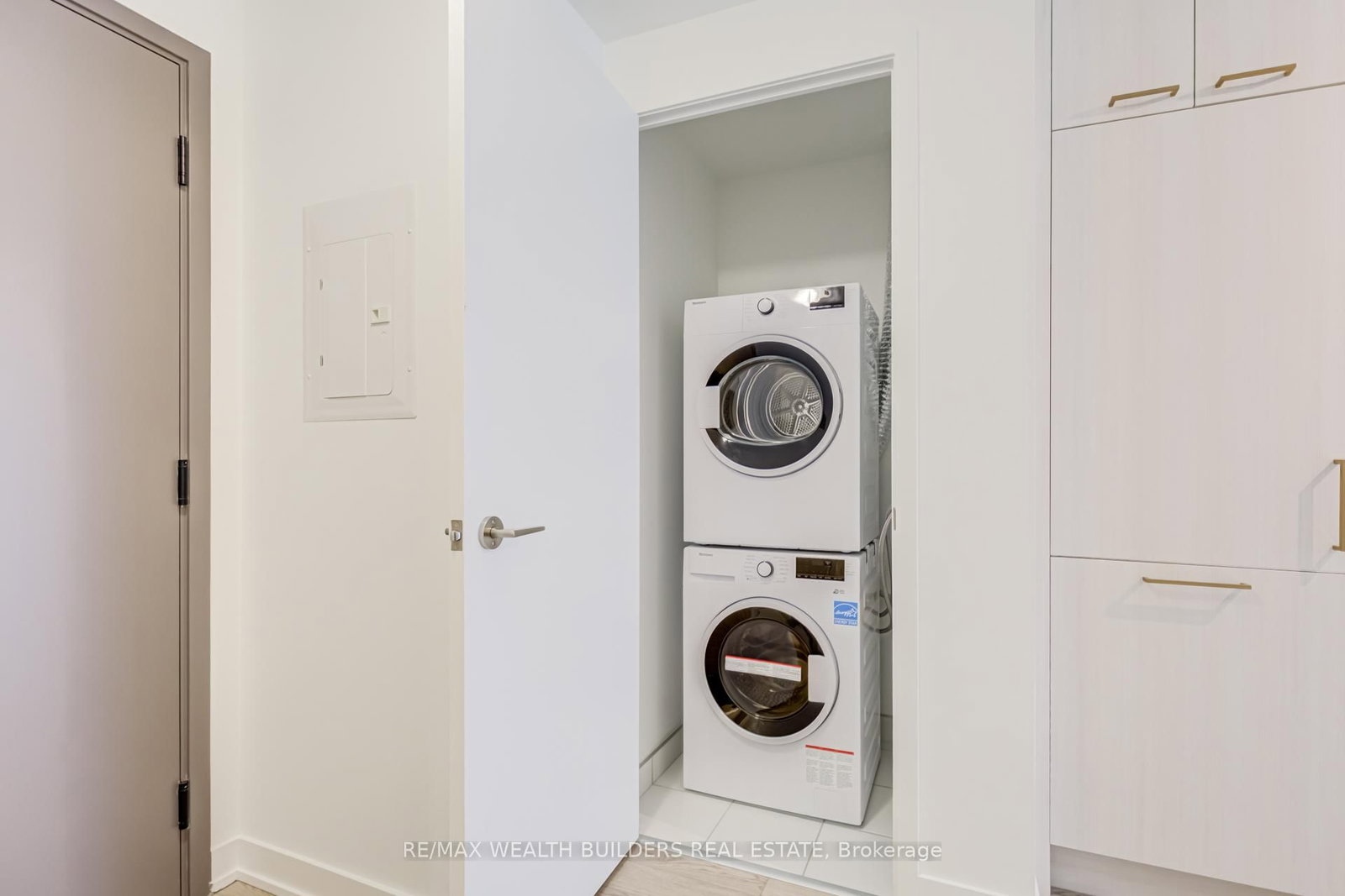 634 Church Street, Unit 3902 - Photo 3