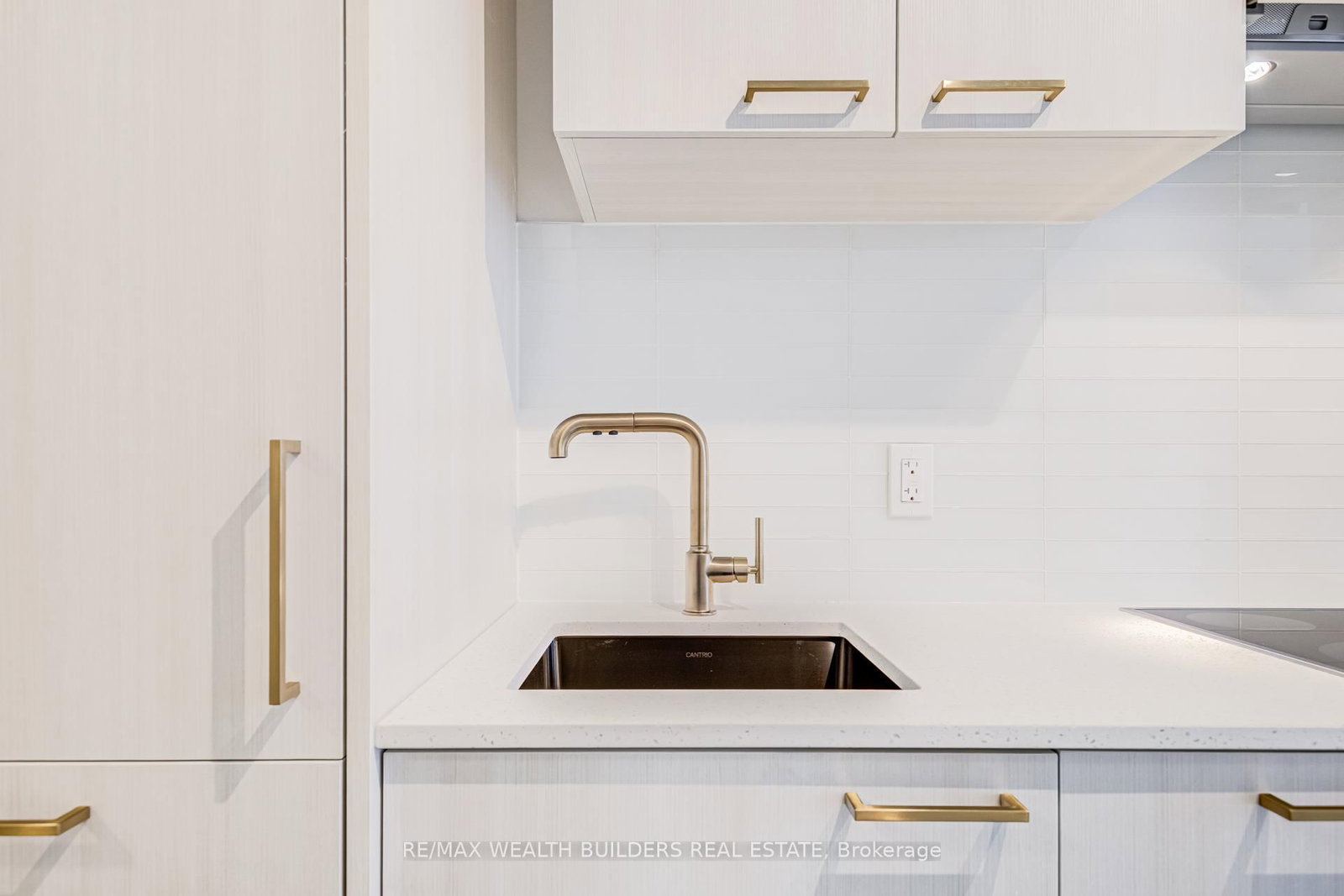 634 Church Street, Unit 3902 - Photo 5