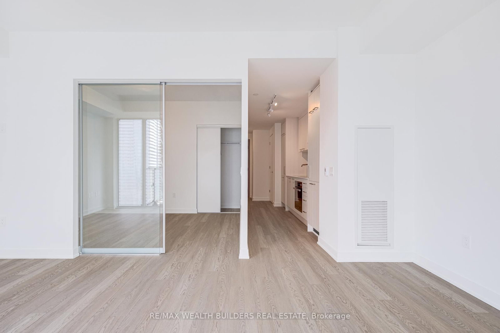 634 Church Street, Unit 3902 - Photo 8