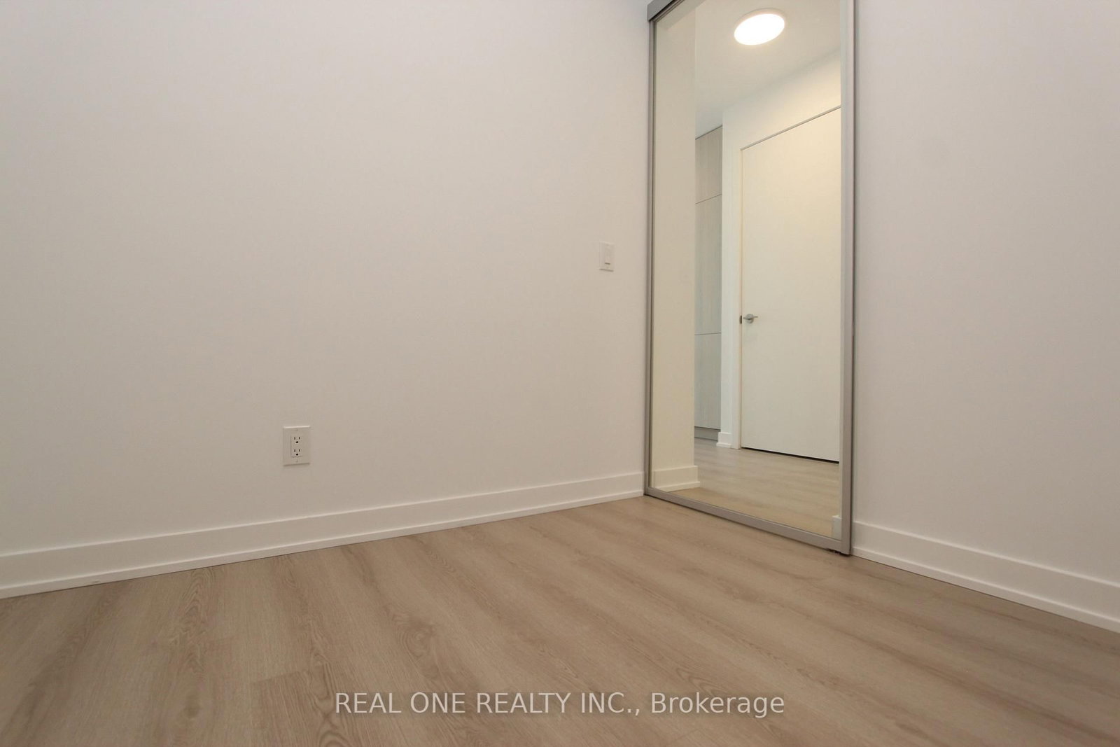 100 Queen Street E, Unit 2605 - Photo 9
